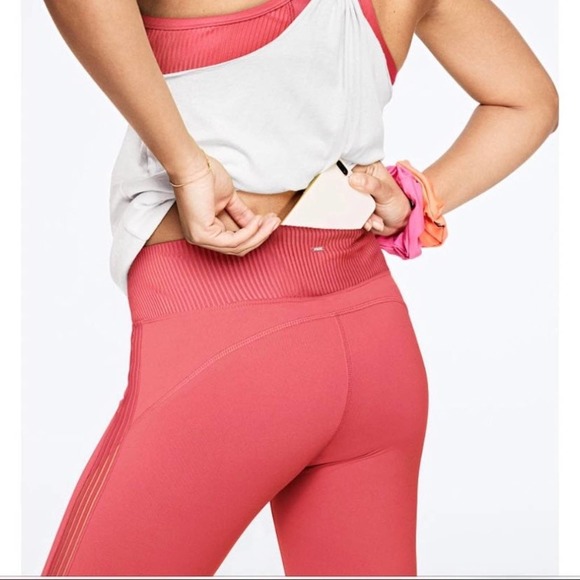 NWT VS PINK Ultimate Stripe Leggings - Picture 3 of 4